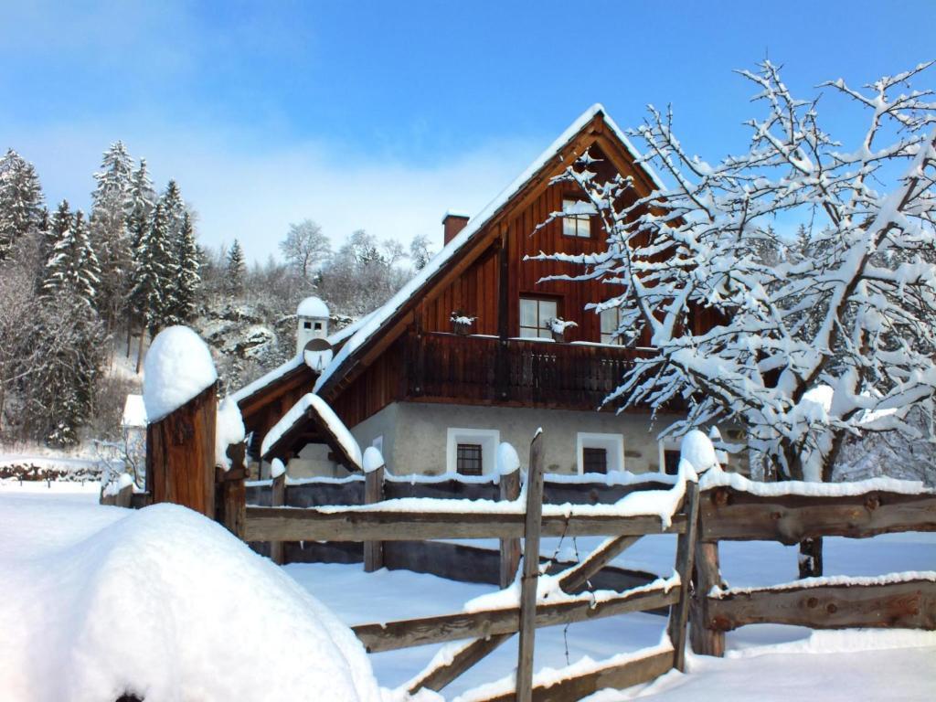 Ferienhaus "Zur Alten Schmiede" Mariahof Esterno foto